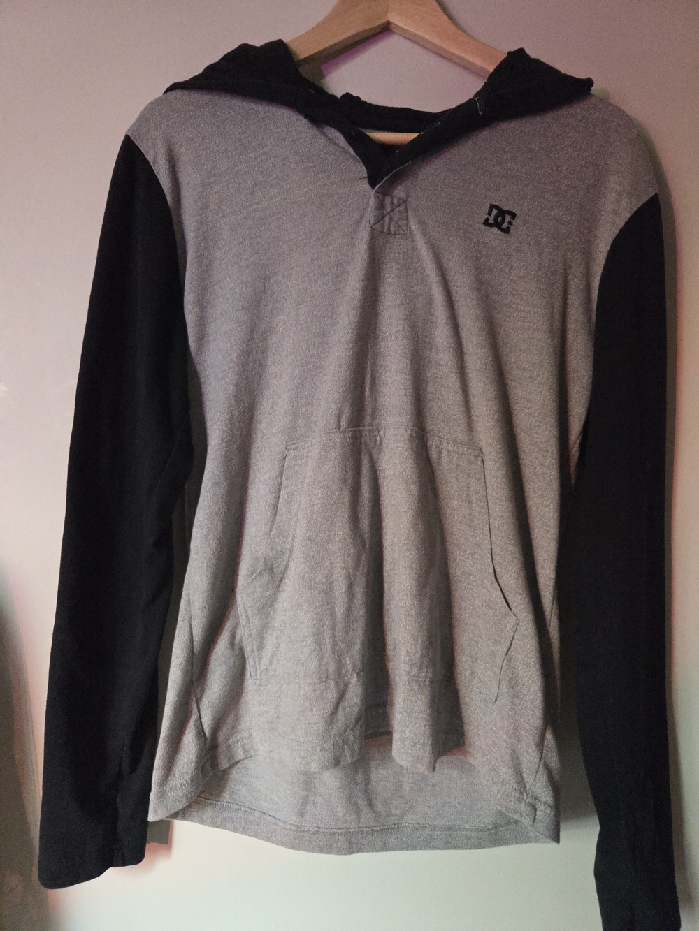 DC Two-Tone Gray & Black Hooded Long-Sleeve Pullover